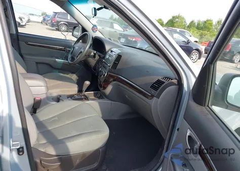 2010 Hyundai Santa Fe Gls from USA, damaged, VIN 5NMSGDAB4AH372051